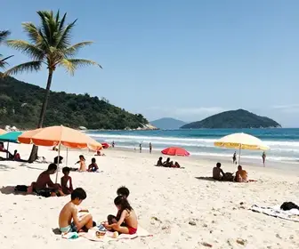 As Melhores Praias para Famílias em Bombinhas: Um Guia Completo