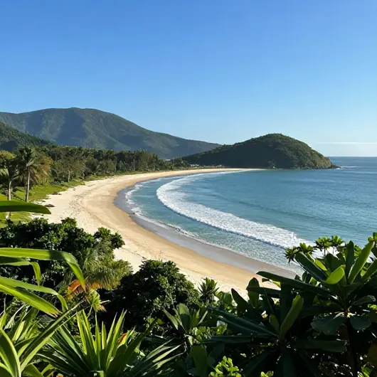 Descubra a Praia da Tainha: Um Paradisíaco Refúgio em Bombinhas