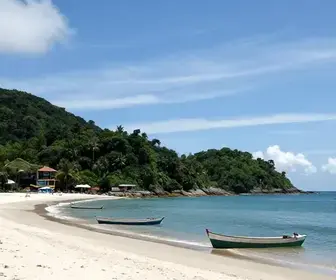 Descubra a Praia de Morrinhos em Bombinhas – Um Paraíso Escondido Descubra a Praia de Morrinhos em Bombinhas - Um Paraíso Escondido