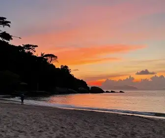 Descubra as Melhores Praias para o Pôr do Sol em Bombinhas
