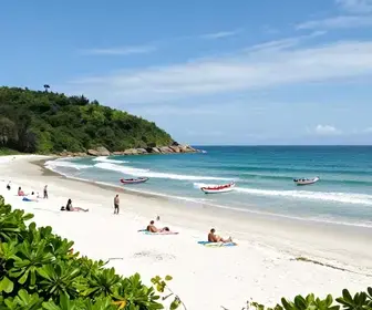Descubra as Praias de Bombinhas: Seu Guia Completo