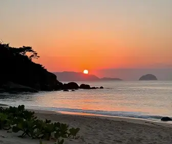 Desfrute do Despertar do Sol em Bombinhas