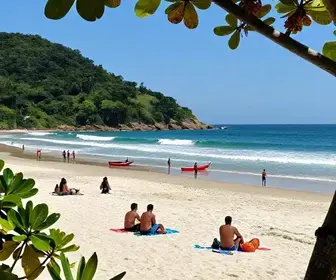 Explore Bombinhas: Um Roteiro Sem Carro