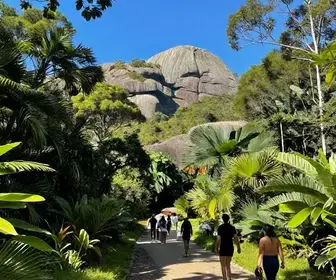 Explore o Parque Natural Municipal Morro do Macaco em Bombinhas - SC